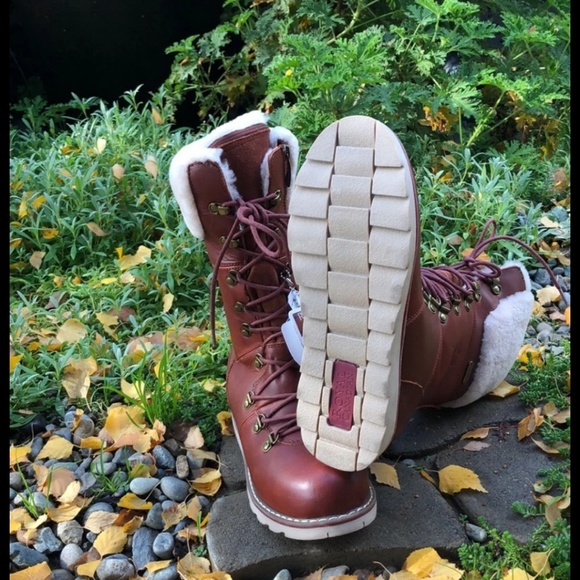 Warm Winter Boots, Sherpa Lined, Royal Canadian - Picture 3 of 8